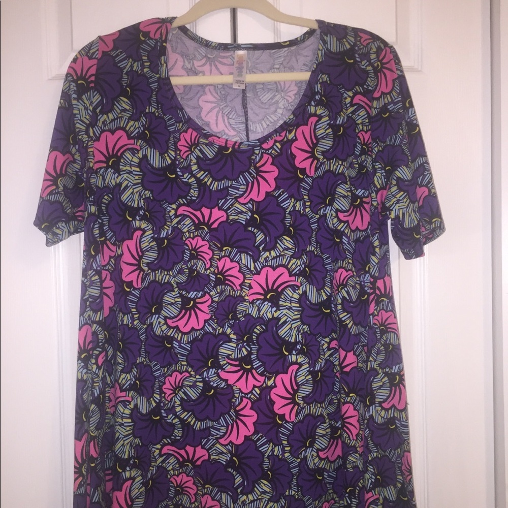 NWOT Perfect T in Medium from LuLaRoe